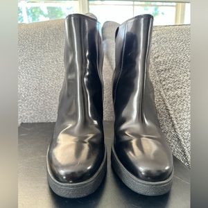 Tod’s Black Vinyl Leather Boots